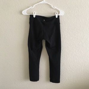 Lululemon Wunder Under Cropped Leggings